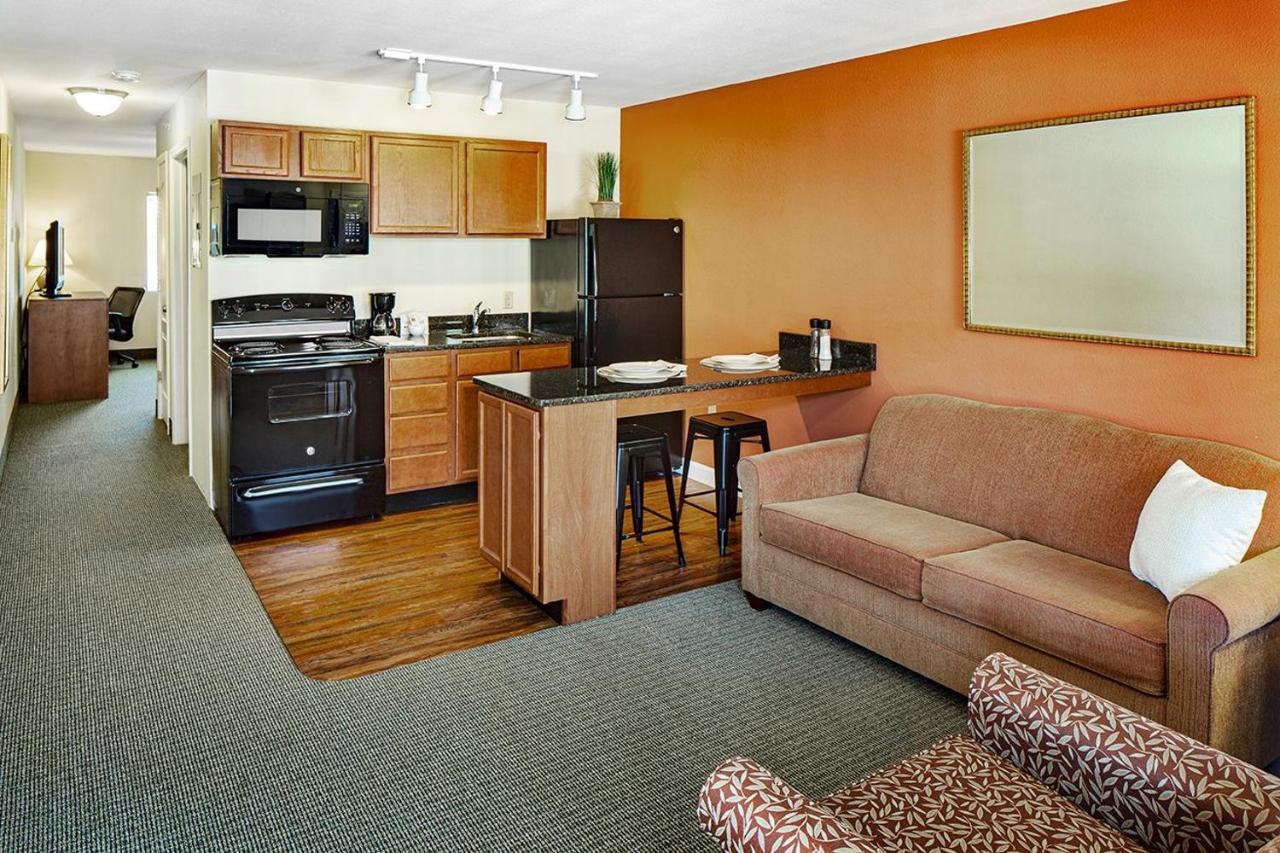 Affordable Suites Mooresville Exteriör bild